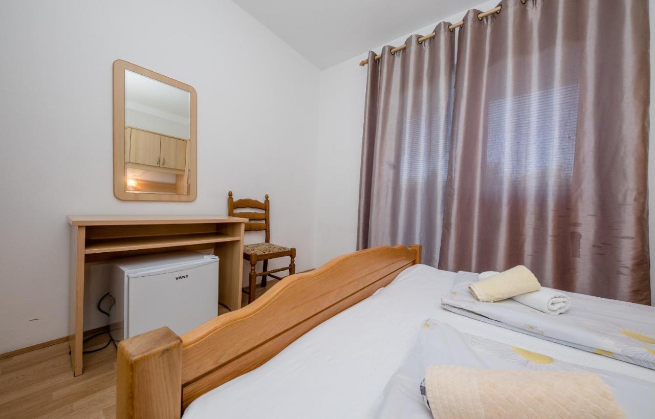 Rooms Marijana Kampor Exterior photo